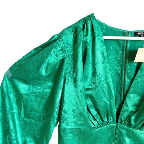 NWT Miss Lola Plus Sz 2X Dress Green Satin Smocked Floral Plunging V Neck Dress - Picture 2 of 9